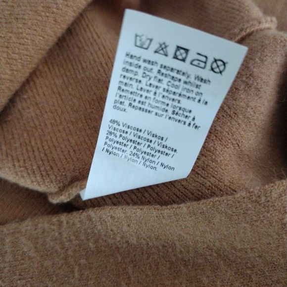 RIVER Island off shoulder sweater with contrasting red/black stripe. Sz. 10 - Picture 7 of 8